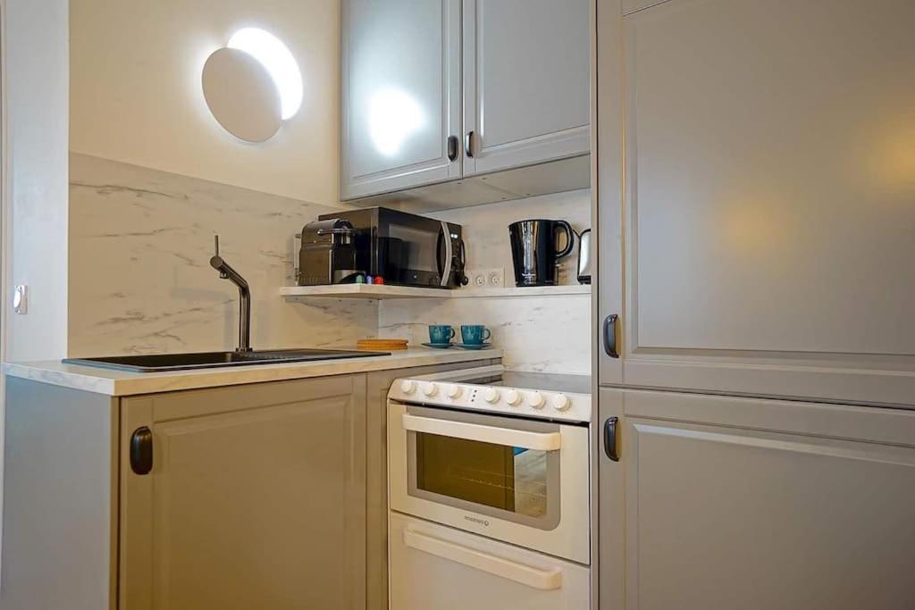 Elegant Appartement Dans Le Marais - Paris 3 Exteriör bild